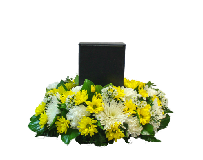 AU-1 Arreglo para urna de margaritas, claveles y spiders