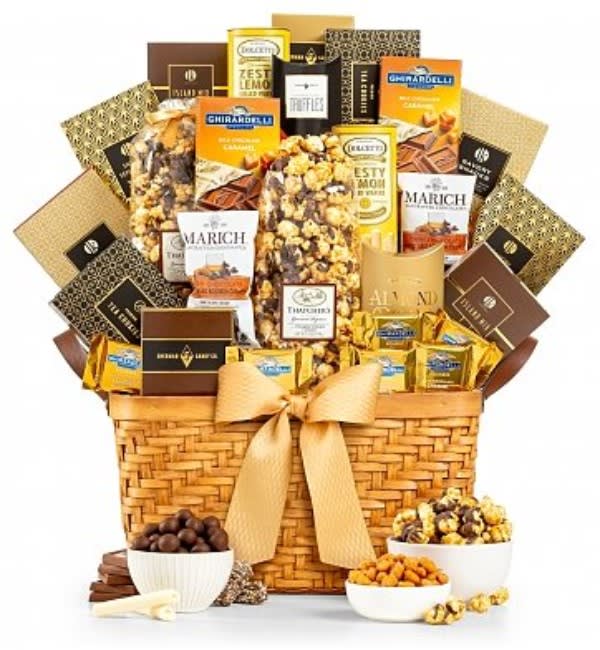 Snacker’s Delight Gift Basket