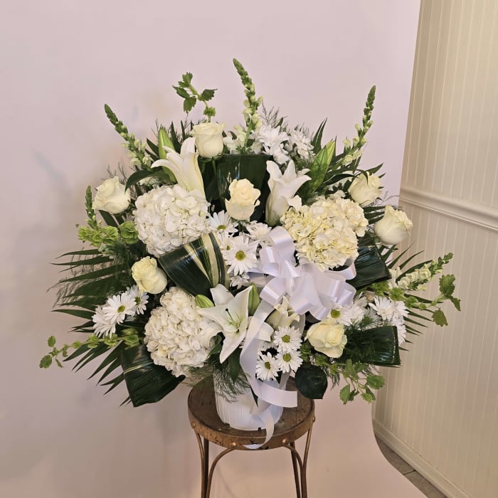 WHITE PEARL FLOOR BASKET