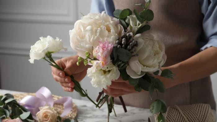 Learn The Art of Flower Arranging Workshop OCT 25TH at 4PM
