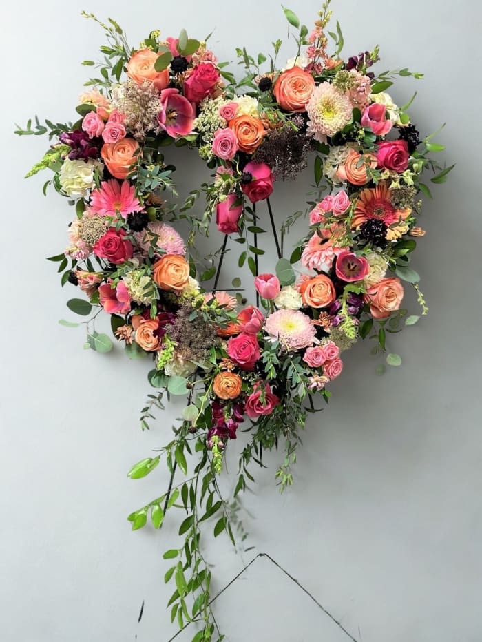 Heartfelt Tribute Wreath