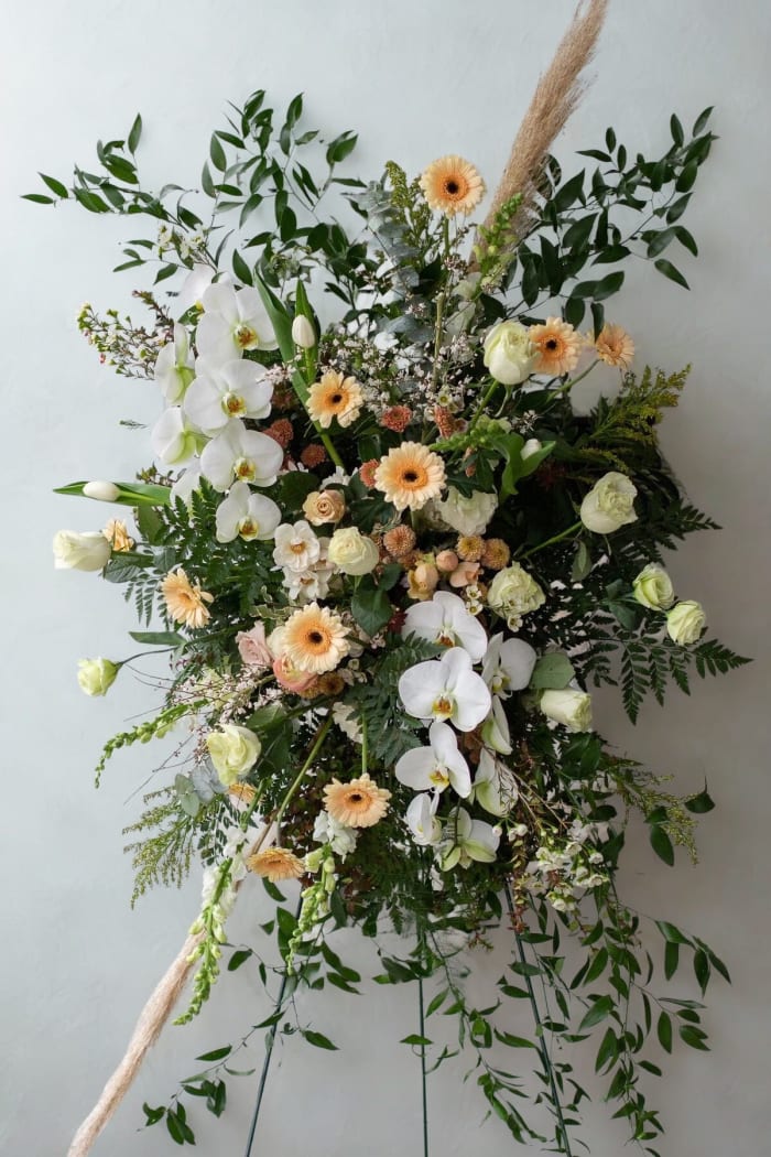 Eternal Friendship Standing Spray