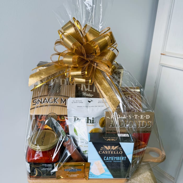 Epicurean Delight Gift Basket