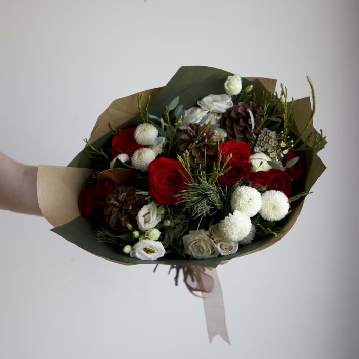 Holiday Hand-Tie Bouquet