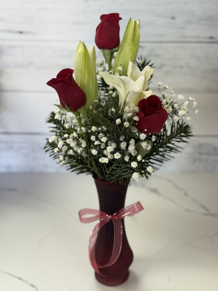 Christmas Three Rose with Lily Vase