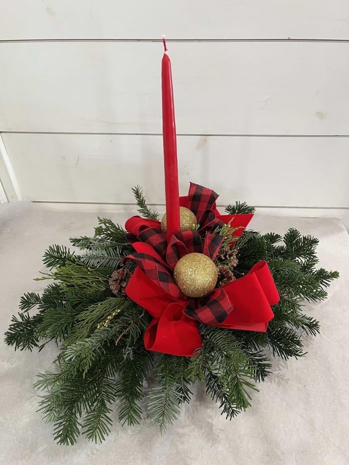 Candlelight Pine Centerpiece -  Medium Single Candle
