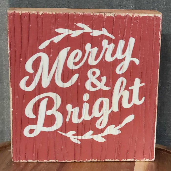 Merry & Bright shelf Sitter