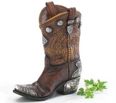 BOOTS N SPURS RESIN BOOT VASE