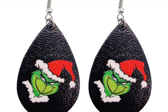 Grinch Droplet Earrings