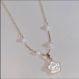 White Rose Necklace