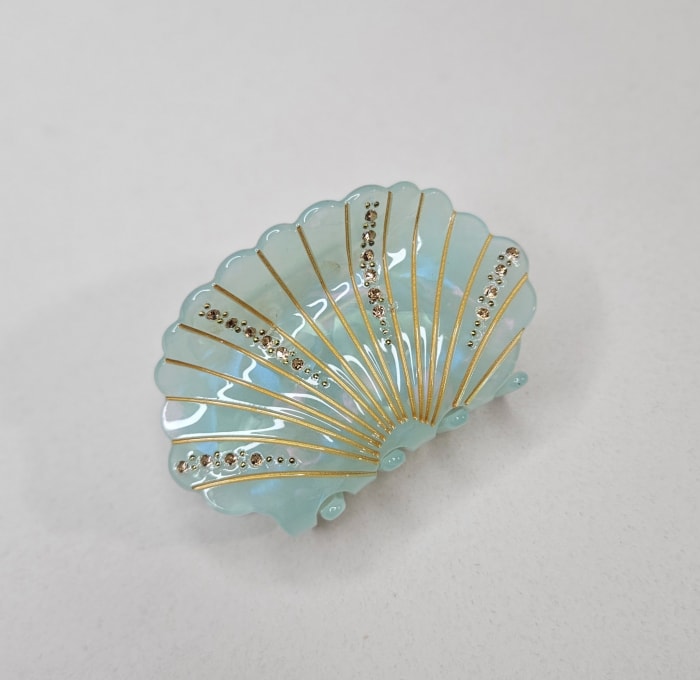 Shell Hair Clip