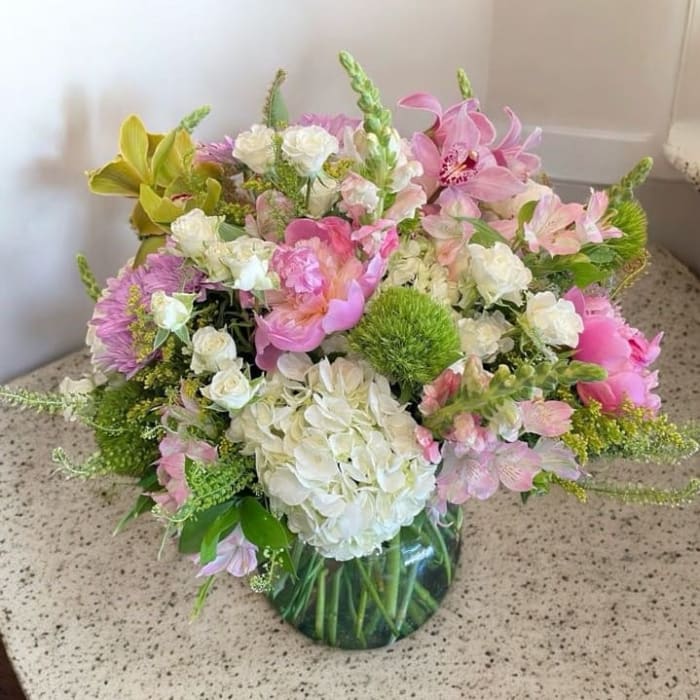 Valentine's Centerpiece Premium