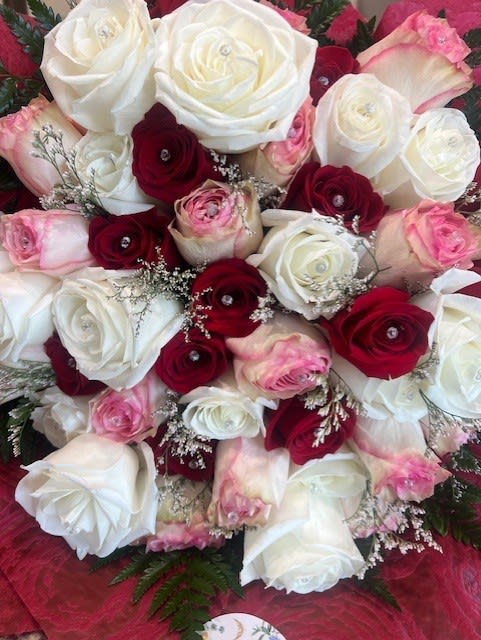 Red White Pink Love 24 Roses