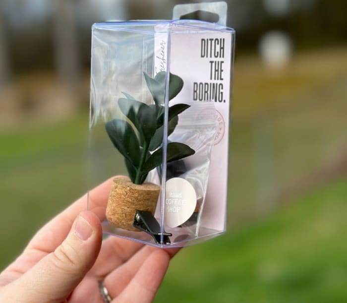 Plant Car Vent Clip Air Freshener Diffuser! (Reusable)