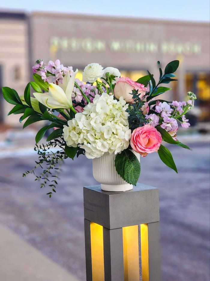 Valentine Designer's Choice Luxurious Arrangement