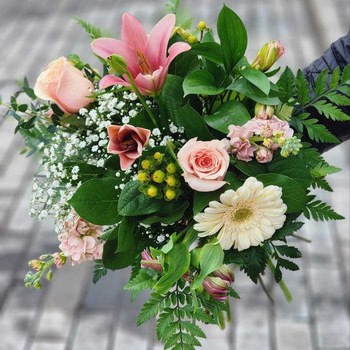 Charming Hand-Tied Bouquet