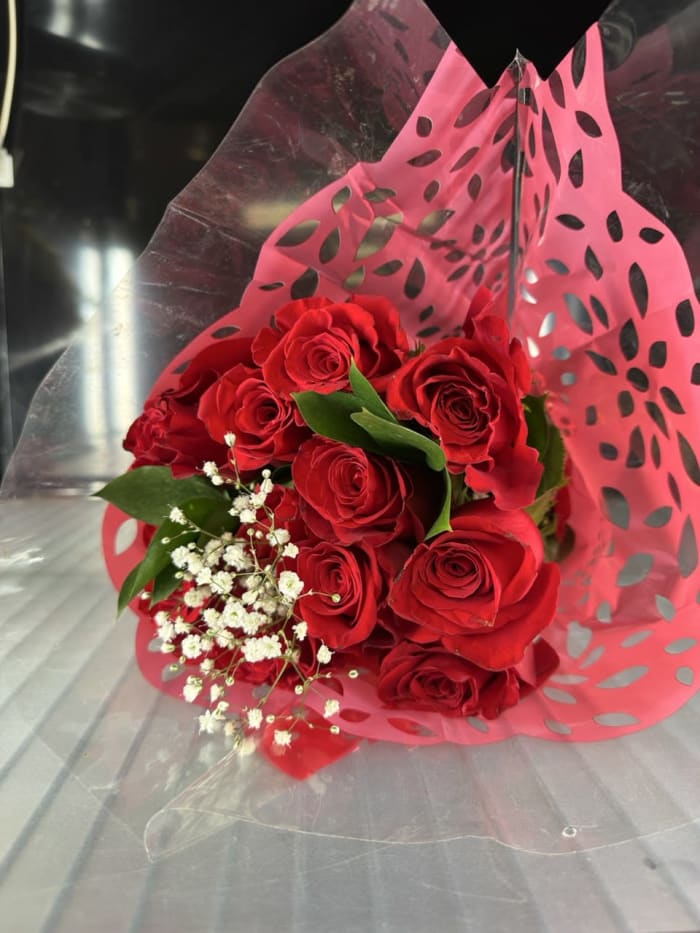 12 Rose Romance