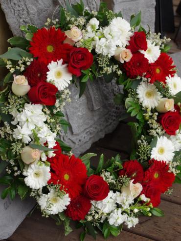 Wreath in Red and White