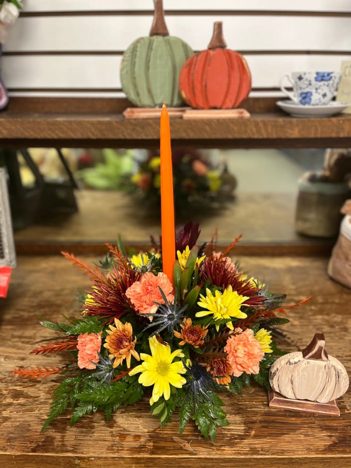 Autumn Spice Single Candle Centerpiece