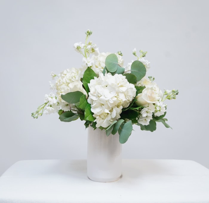 AF-30 Arreglo de hortensias, stocks y rosas