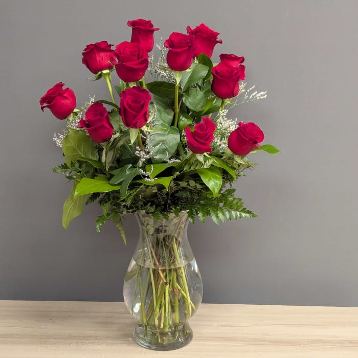 Roses Red Dozen Vased