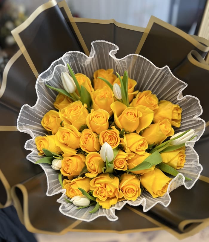 Golden Elegance Bouquet