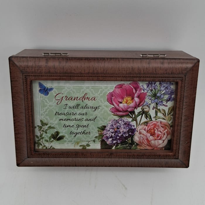 Grandmas Treasure Music Box