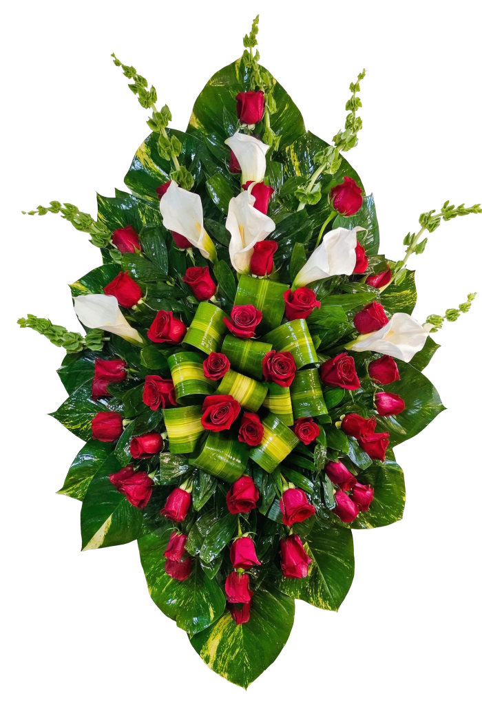 C-18 Corona de rosas, lirios cala y campana de irlanda con cinta impresa