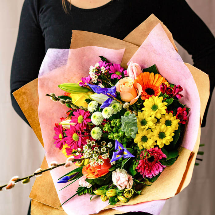 COLORFUL BOUQUET ORDER SAME DAY DELIVERY