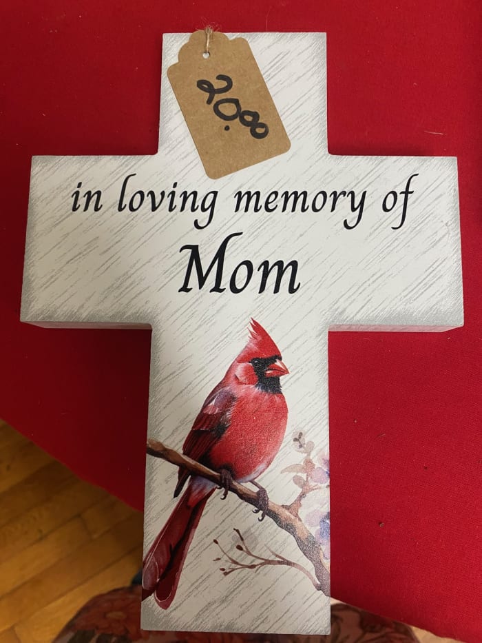 mom cross