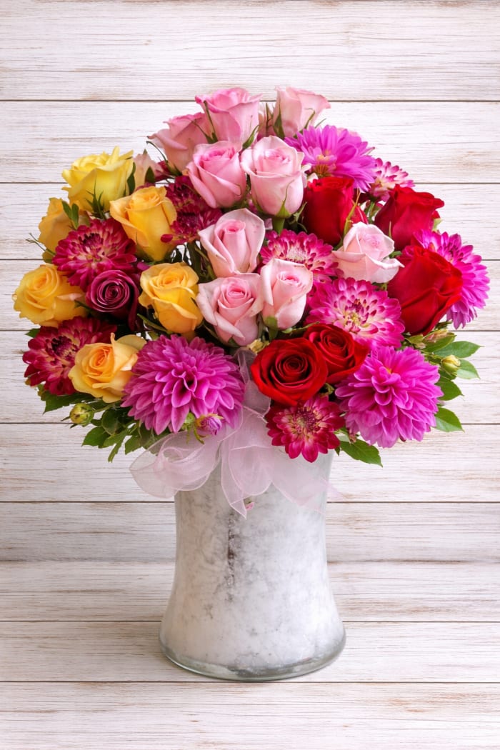 TRI COLOR ROSE CLUSTER VASE