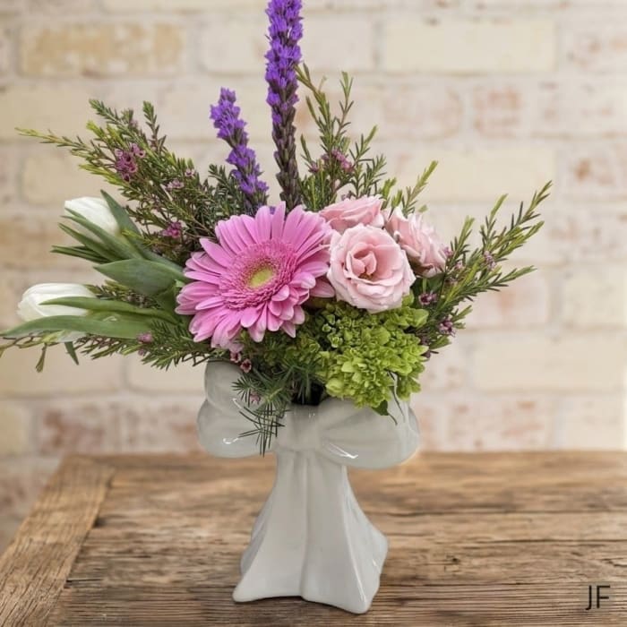 Bow Garden Bouquet
