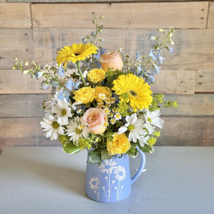 Sunny Daydream by Fanny's Flowers