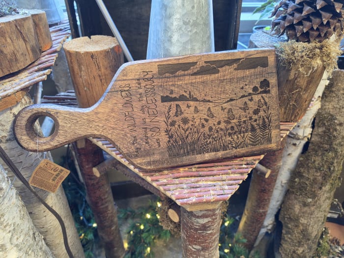 Mango Wood Cutting Board