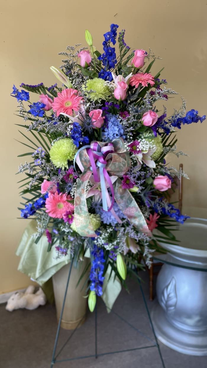 Heavenly Harmony Standing Spray