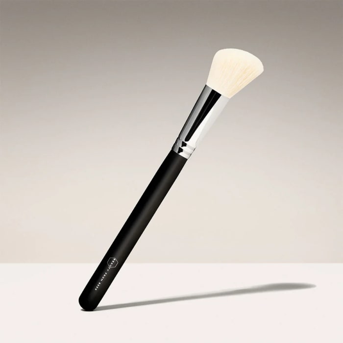 Angled Cheek Brush