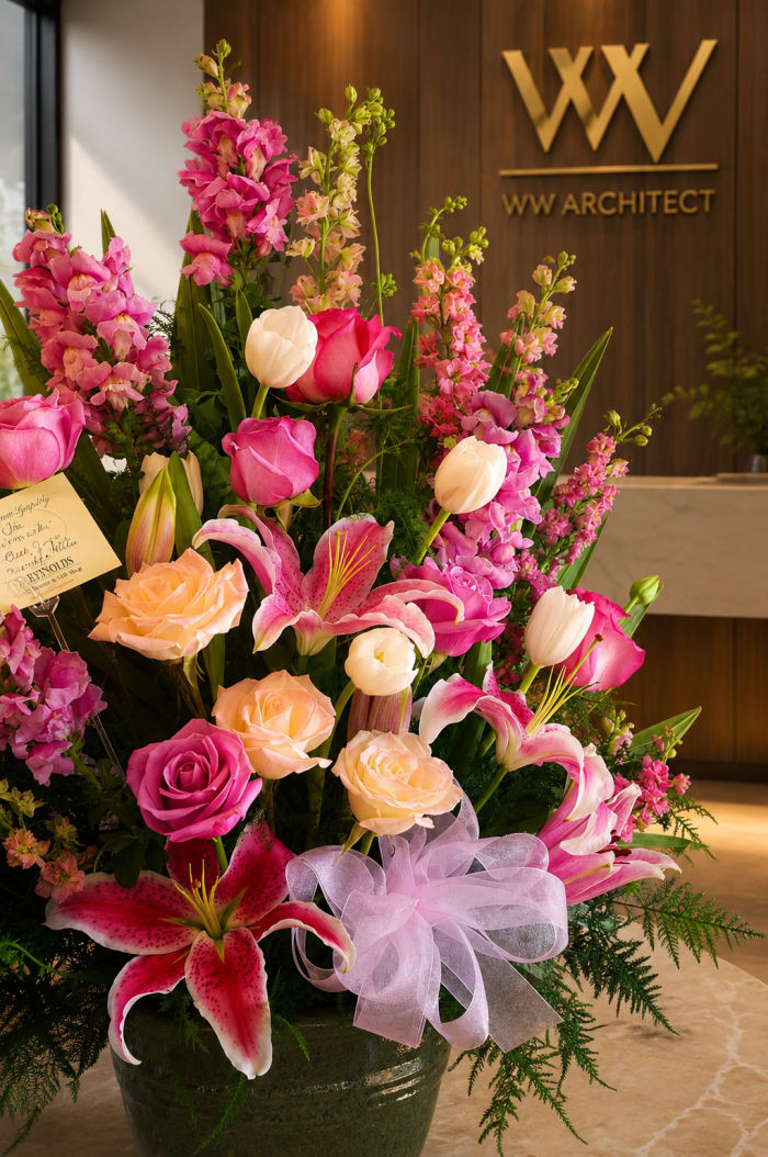 An Urn of Pinks
