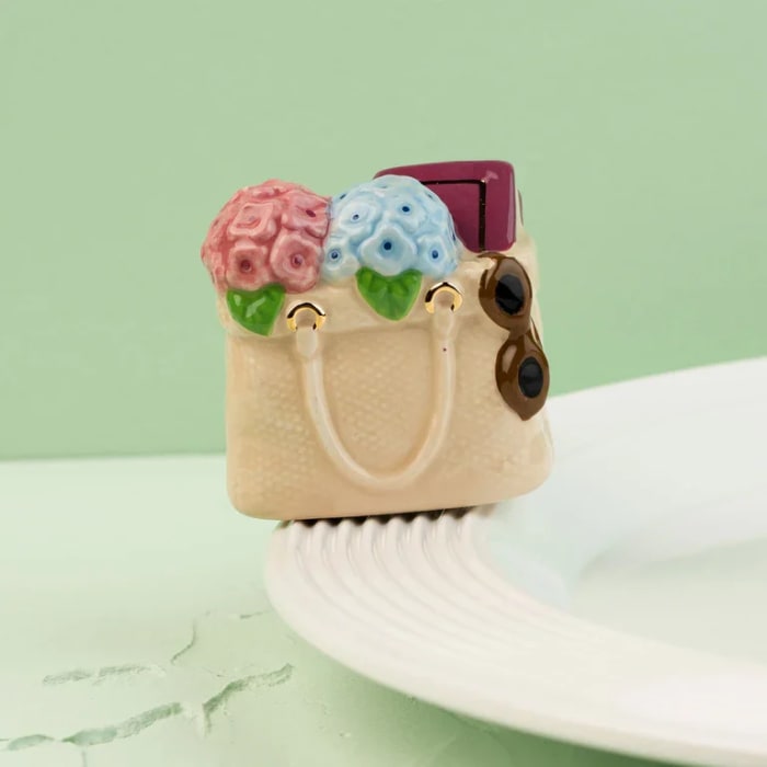 Tote-ally Cute!