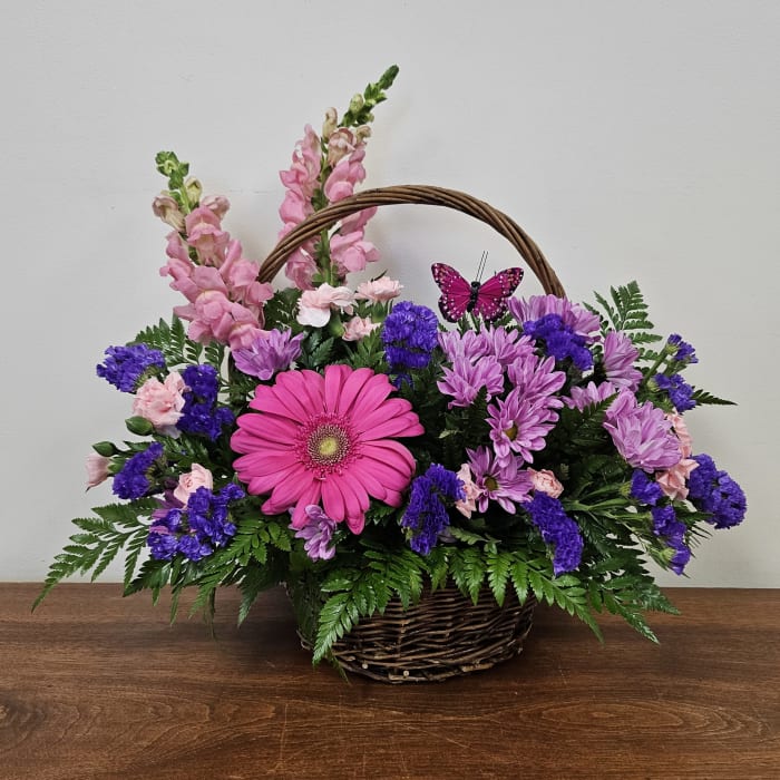 COUNTRY BLOOMS BASKET