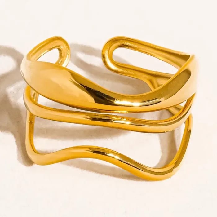 Ozzy  Adjustable Ring