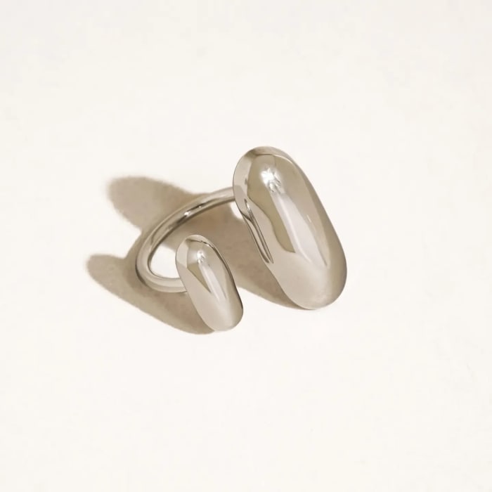 Roxy Modern Ring