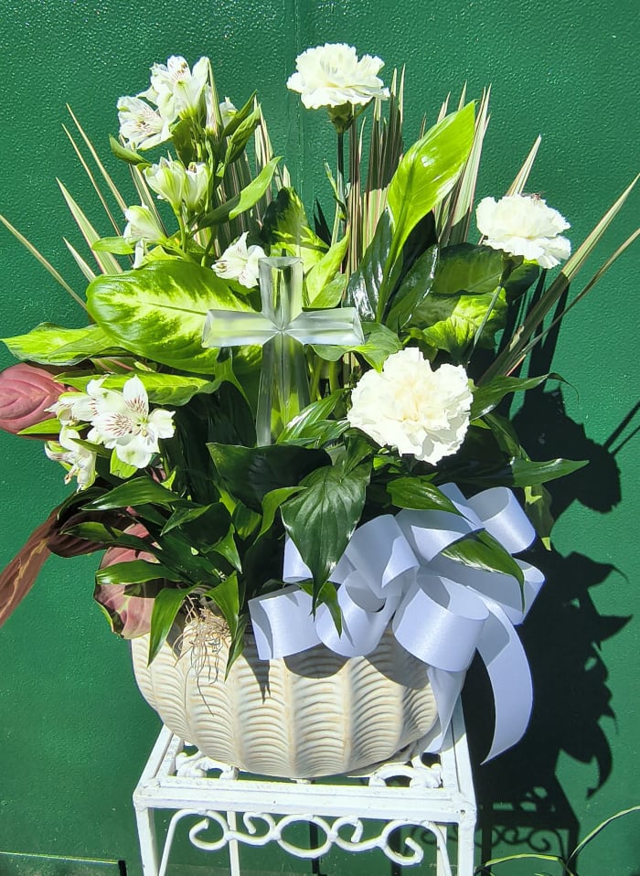 Large Dish Garden With Keepsake
