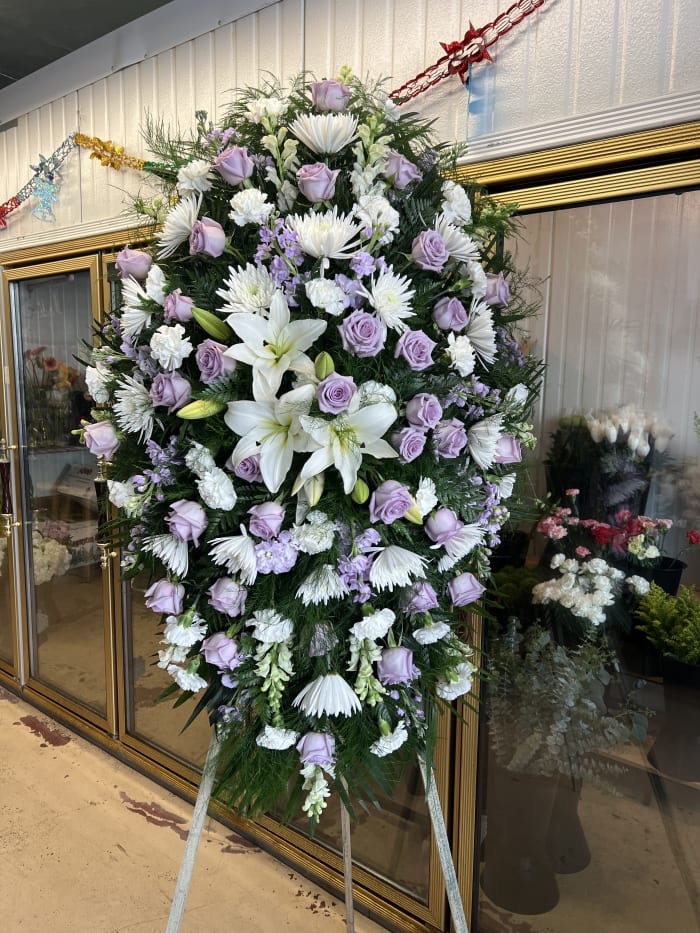 Lavender Grace Standing Spray