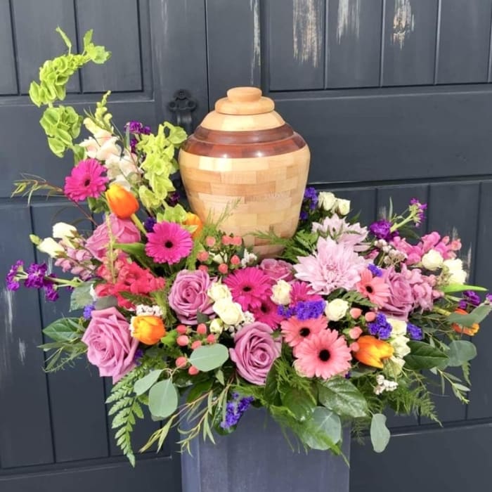 Lively Summer Garden Urn Surround