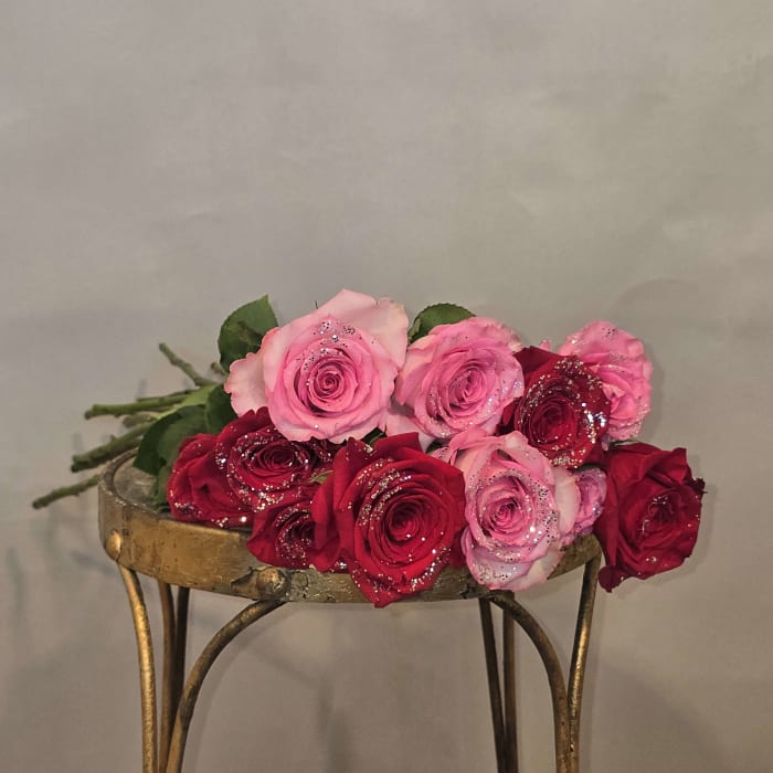 GLITTER MY ROSES WRAPPED BOUQUET