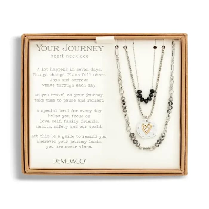 Beaded Love Necklace in Blk