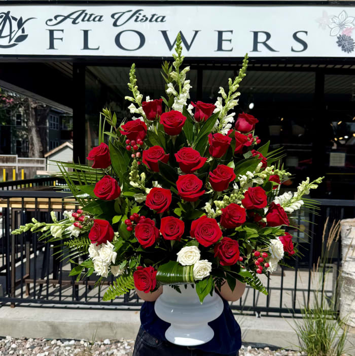 Crimson Grace Funeral Urn