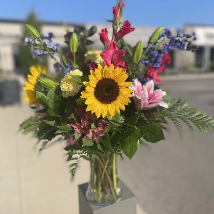 Traditional Style Luxurious Funeral Arrangement