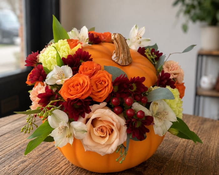 Autumn Pumpkin Embrace