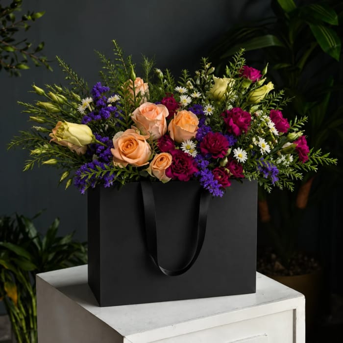 Seasonal Garden blooming tote